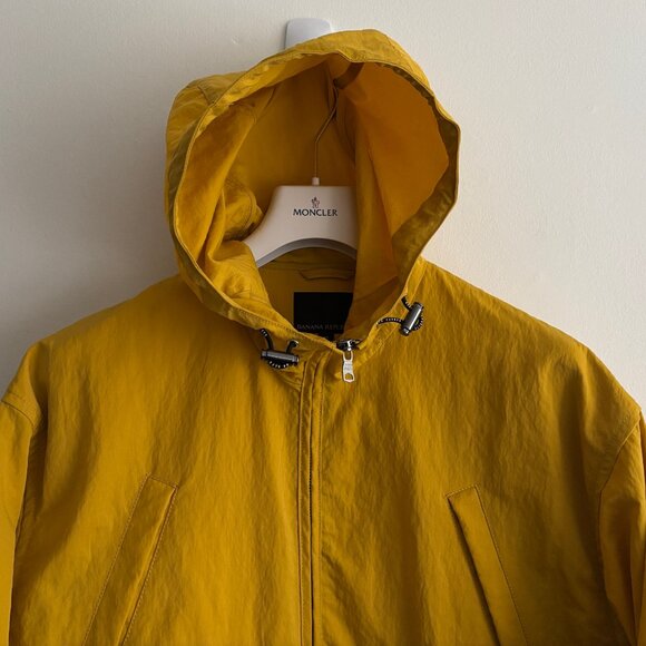 $415 Banana Republic Yellow Oversized Fishing / Wading Jacket - Medium - Picture 2 of 11
